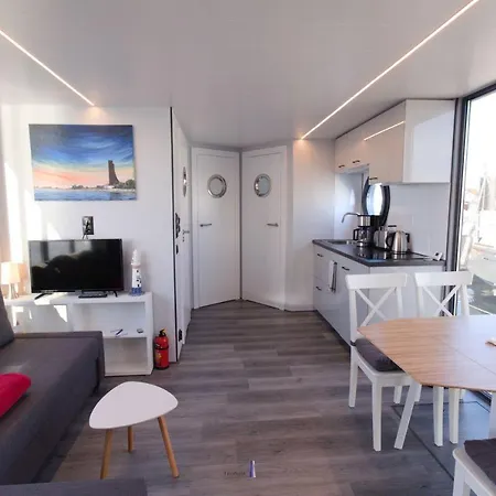 Hausboot Fjord Lacerta Mit Dachterrasse In ספינת מלון *