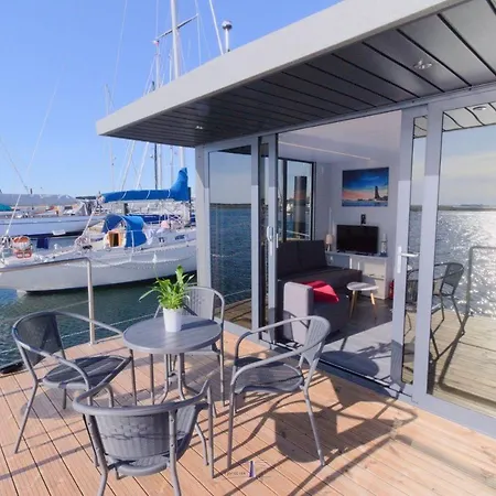 ספינת מלון Hausboot Fjord Lacerta Mit Dachterrasse In